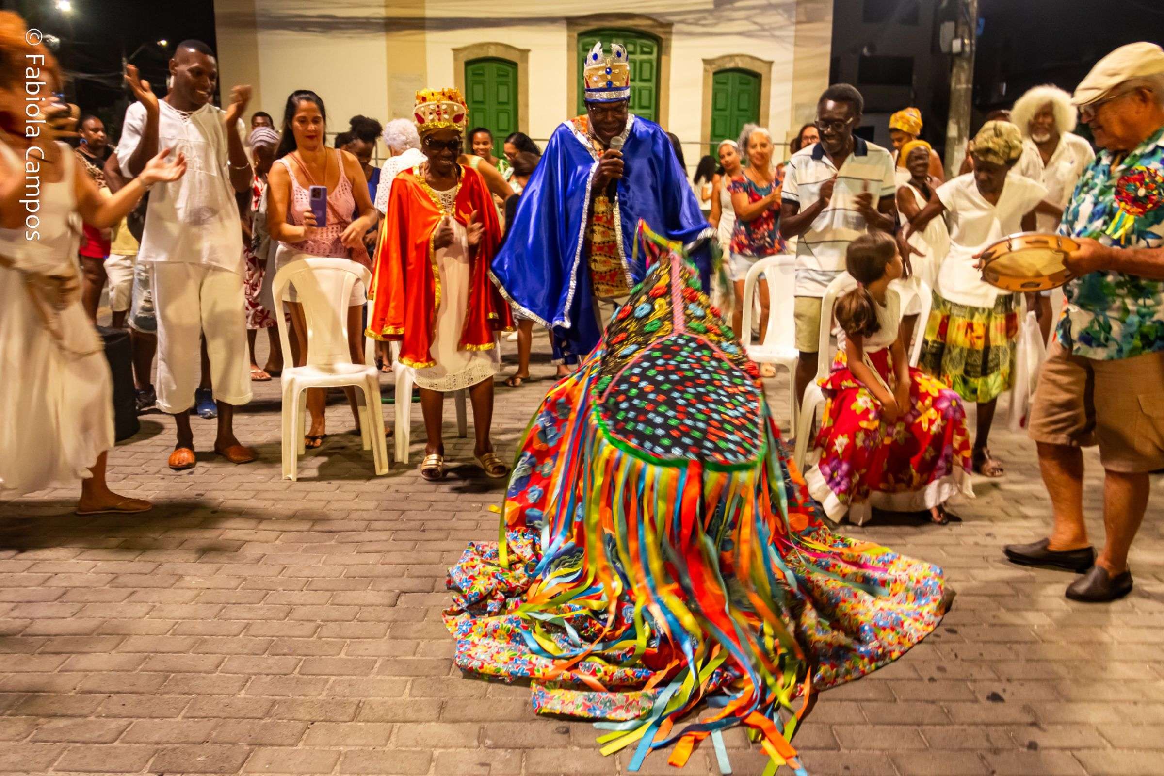 Coletivo Nosso Kilombo celebra 7 anos com cortejo artístico durante a Festa de São Tomé em Itapuã