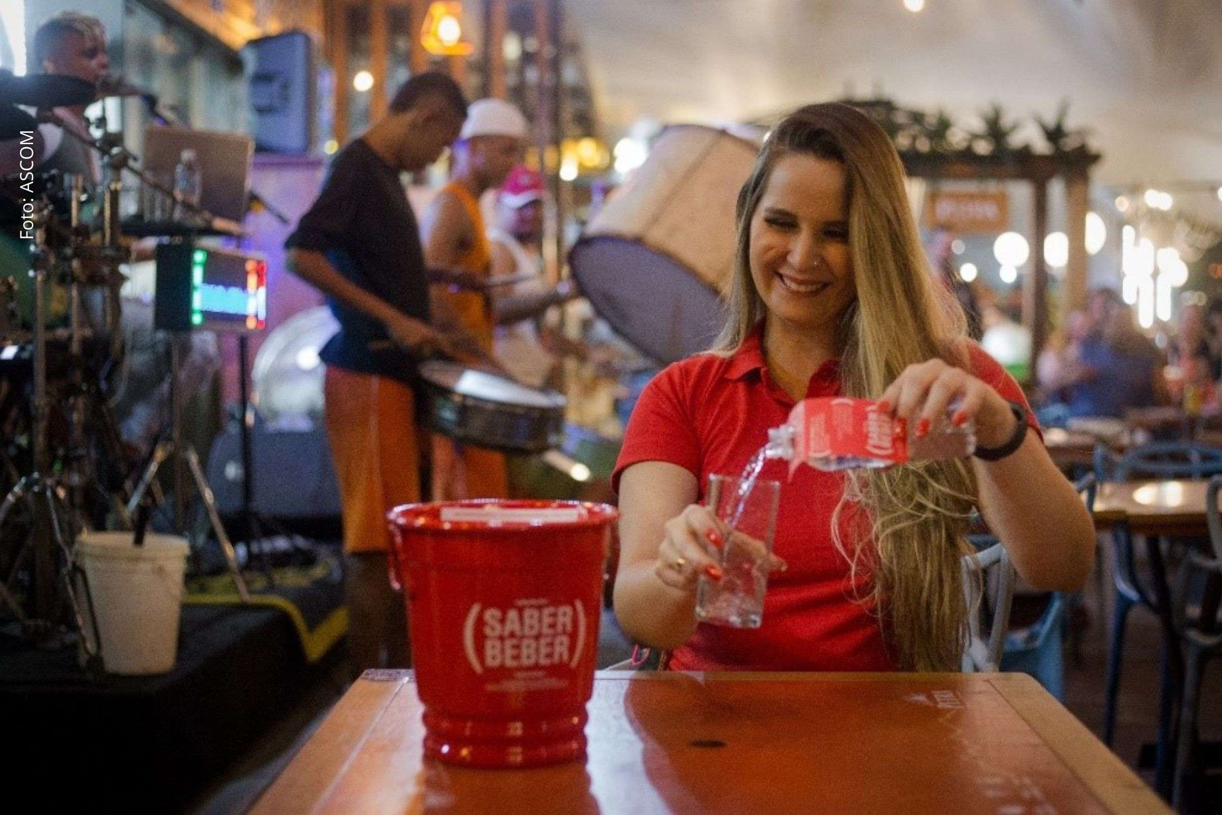 Consumo consciente de bebidas alcoólicas no fim de ano: Programa Saber Beber orienta adultos sobre segurança e moderação