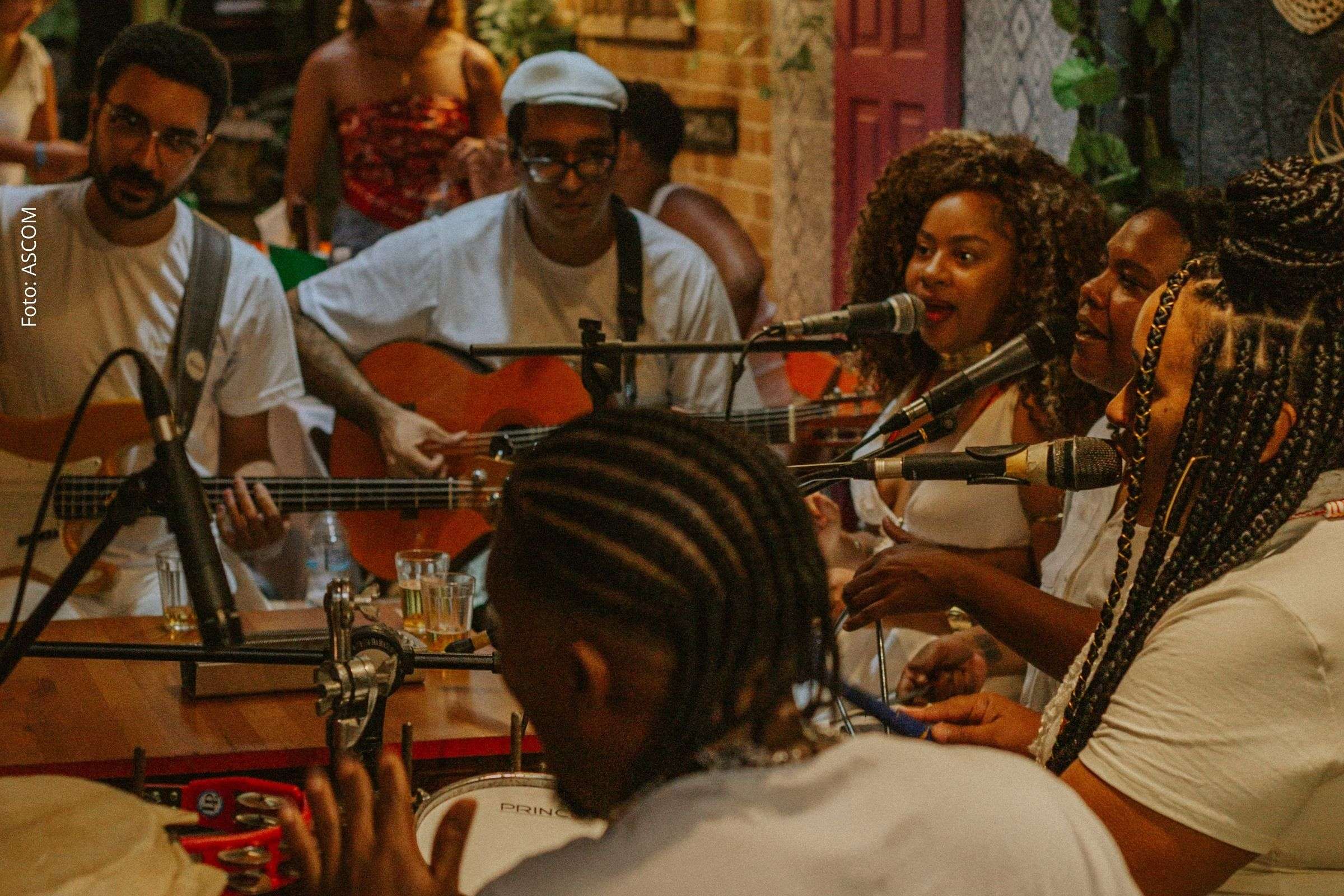 Programação especial acontece na segunda-feira (02/02/2026) com shows, discotecagens e celebração cultural no bairro boêmio de Salvador.