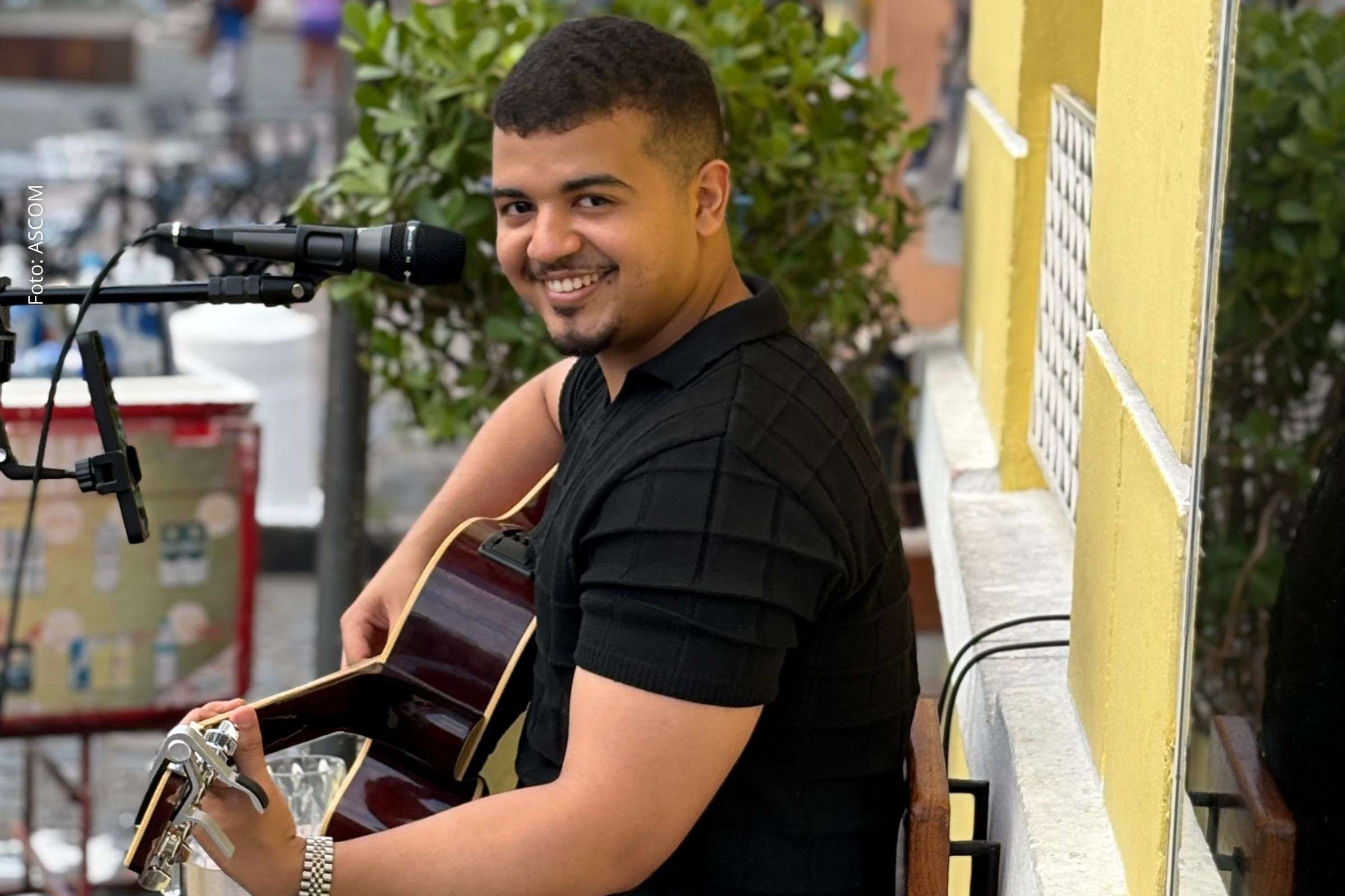 Apresentação durante show na capital marca avanço na trajetória do jovem artista Gilmar Júnior.