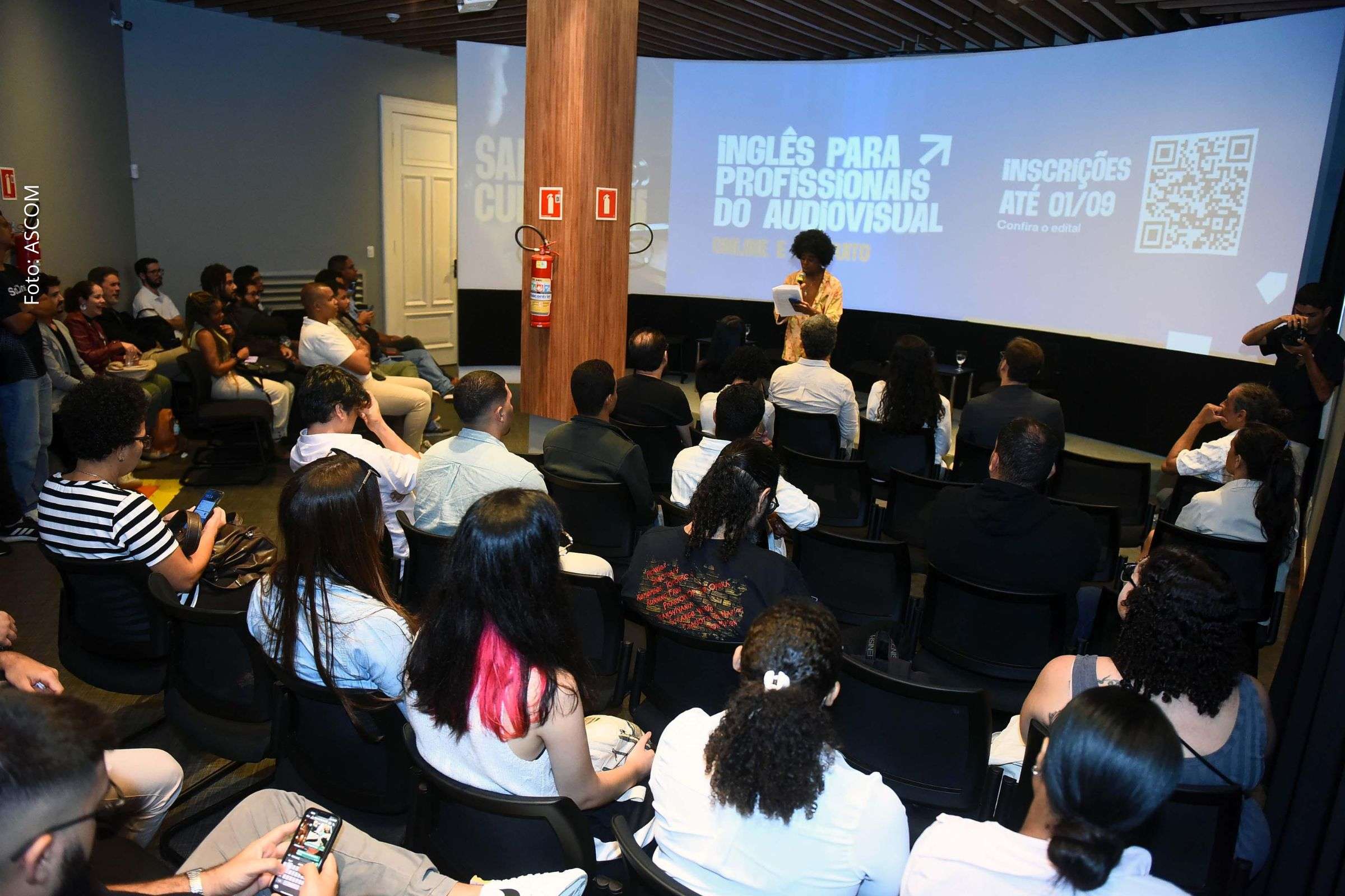 Investimento municipal fortalece produção, formação, infraestrutura e atração de filmagens na capital baiana.