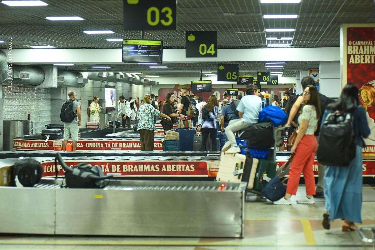 Carnaval 2026 registra alta expressiva em todos os índices do turismo, amplia fluxo de visitantes e aquece economia de Salvador