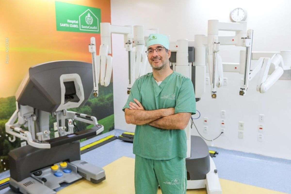 Câncer colorretal cresce entre jovens no Brasil e Março Azul reforça diagnóstico precoce e cirurgia robótica como estratégia de tratamento