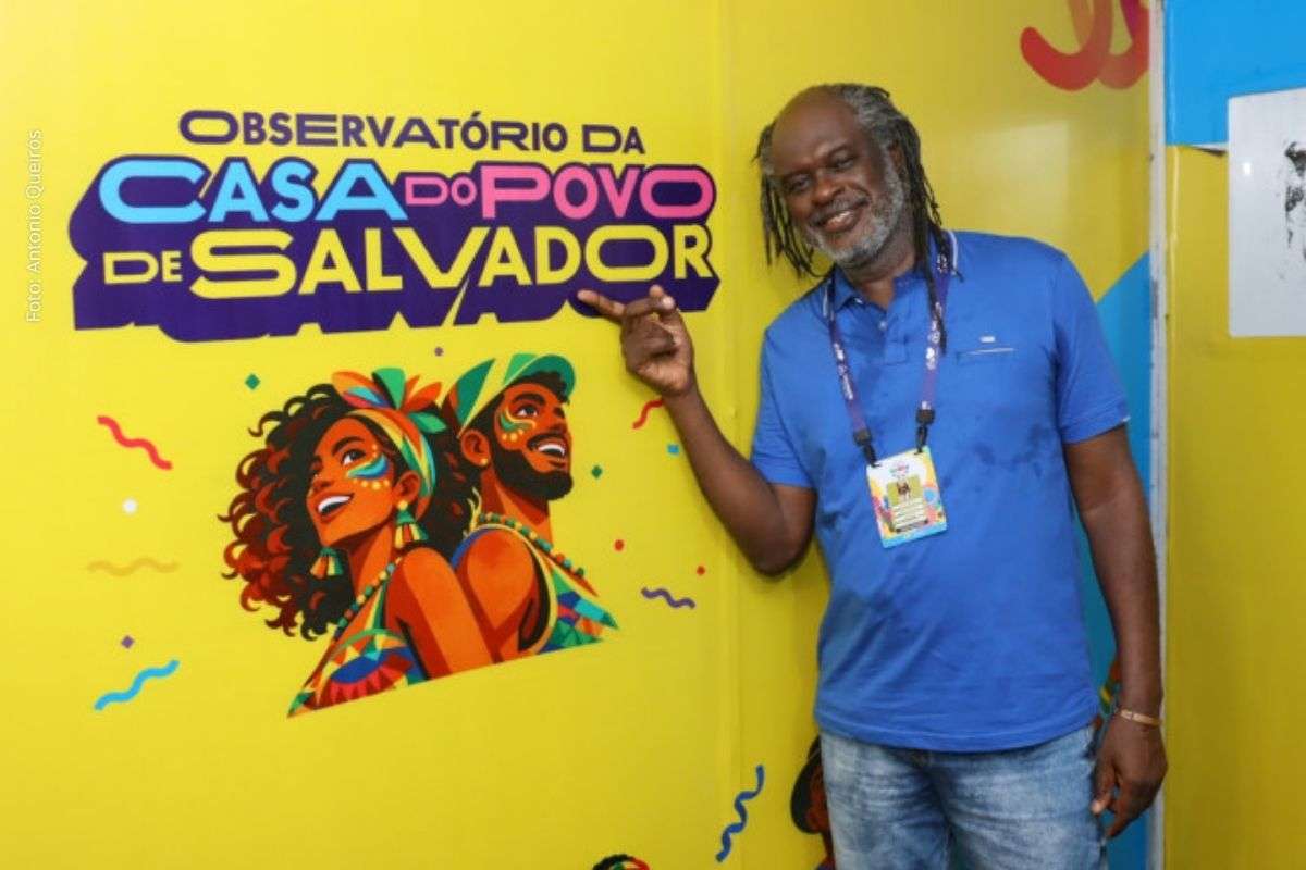 Vereador Sílvio Humberto critica desigualdade no Carnaval de Salvador, é homenageado pelo Olodum e pede fim da “pirâmide social” nos circuitos oficiais
