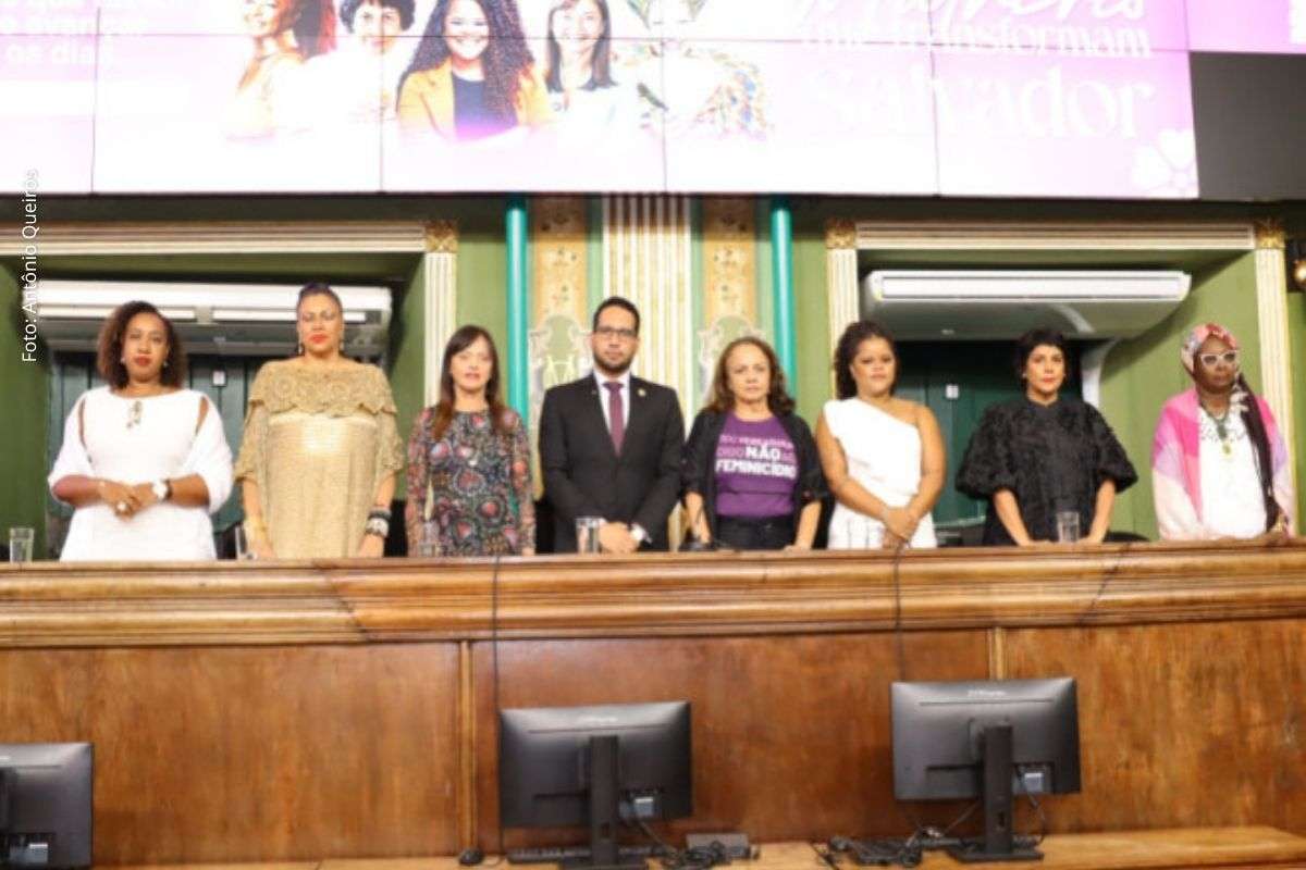 Câmara de Salvador realiza 2ª edição do Legado Feminino e homenageia mulheres de destaque na política, educação e saúde