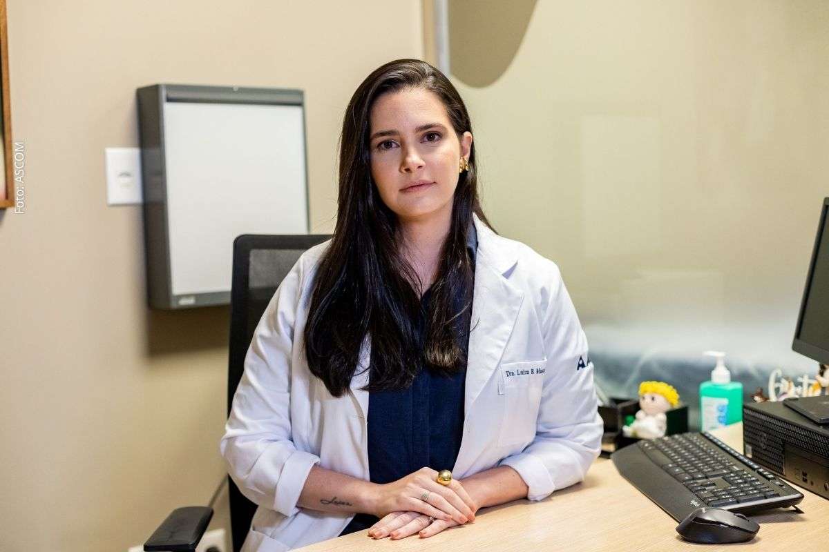 Câncer de mama em mulheres jovens cresce e especialistas alertam para diagnóstico precoce, sinais clínicos e preservação da fertilidade