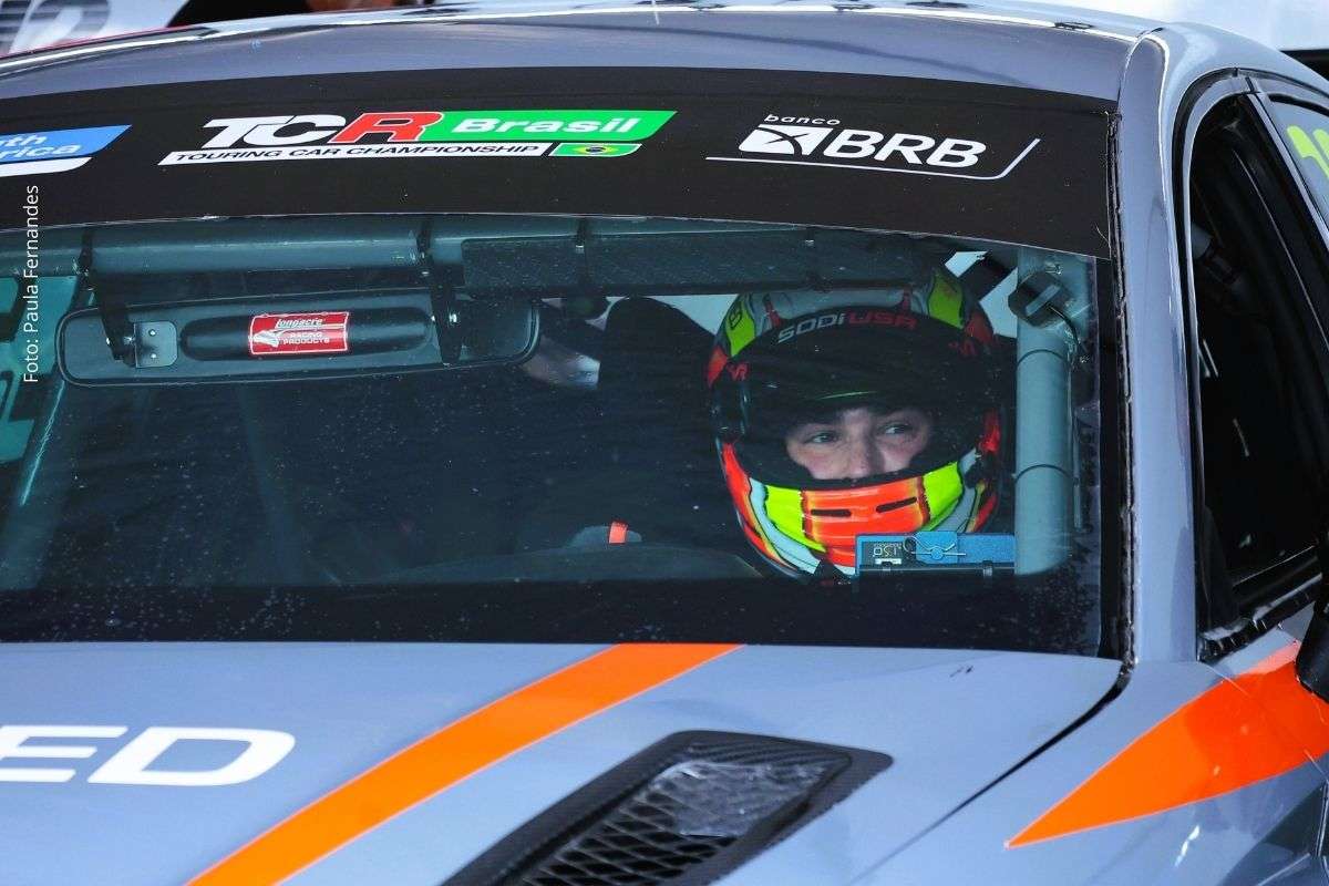 Celso Neto conquista pódio na abertura da TCR Brasil e South America 2026