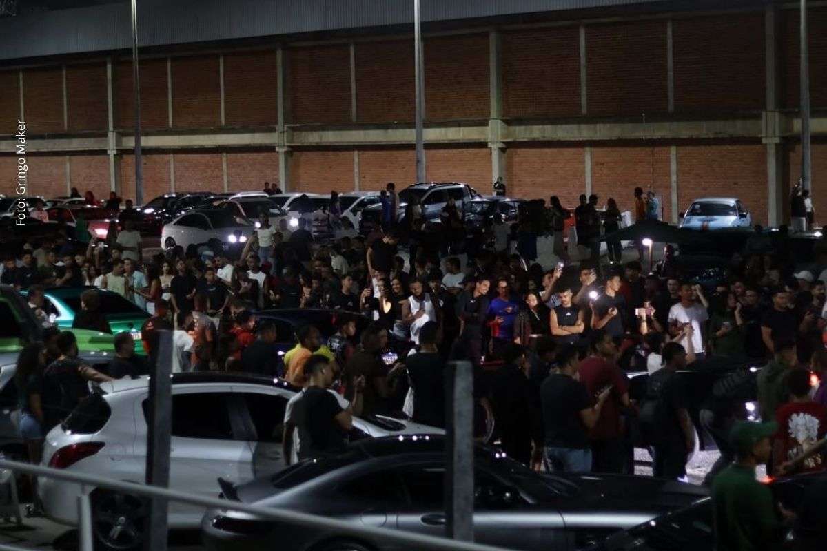 Encontro Lunar 2026 reúne mais de 150 carros em exposição gratuita em Lauro de Freitas