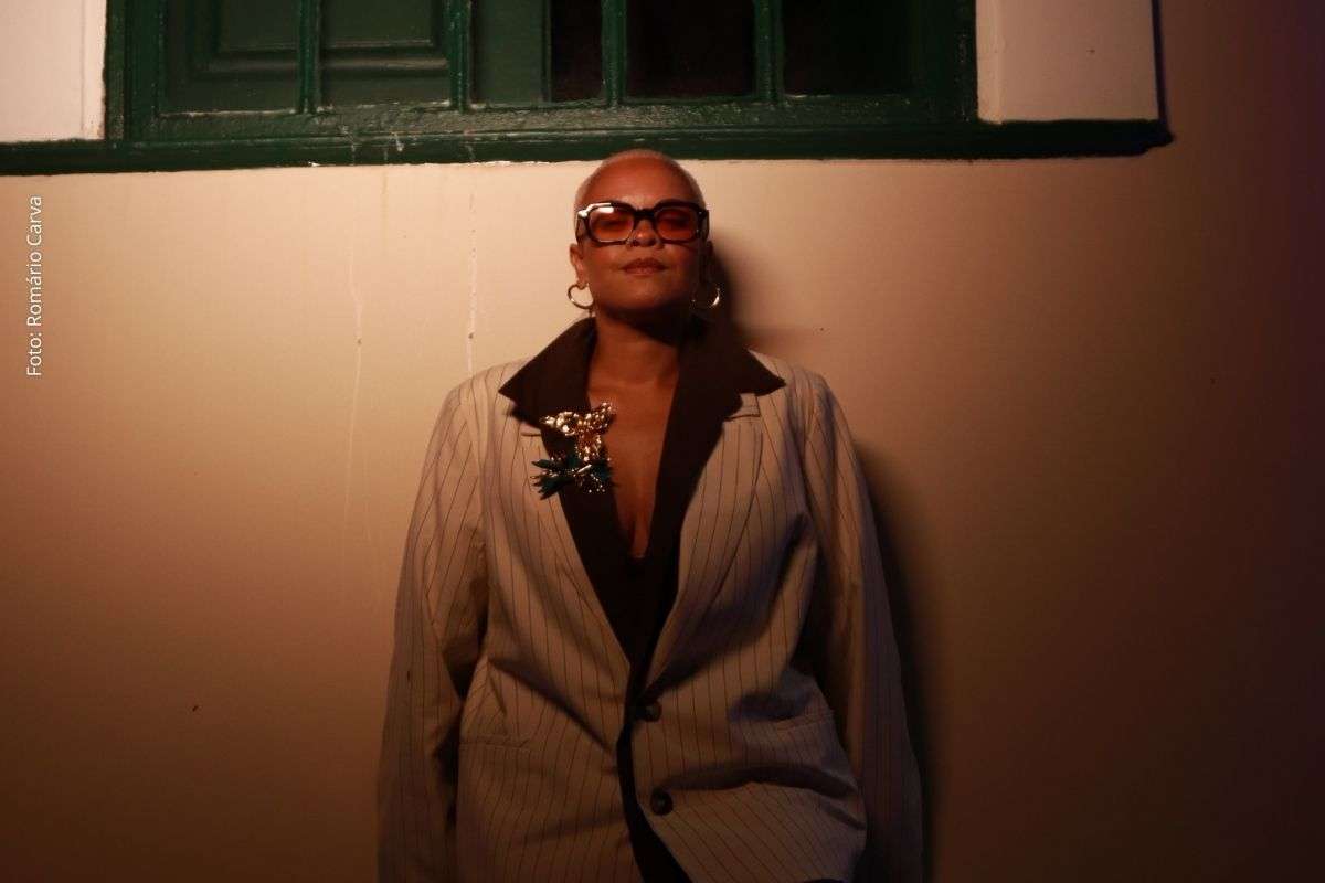 Gestoras culturais criam redes de apoio e projetos como a Festa Preciosa para fortalecer a presença feminina em festivais, eventos e espaços de decisão.