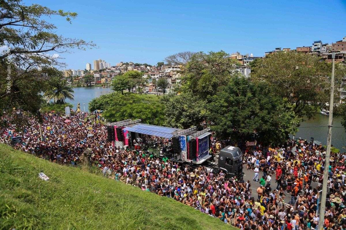 Evento reúne público e artistas em celebração aberta da música baiana no dia 29 de março.