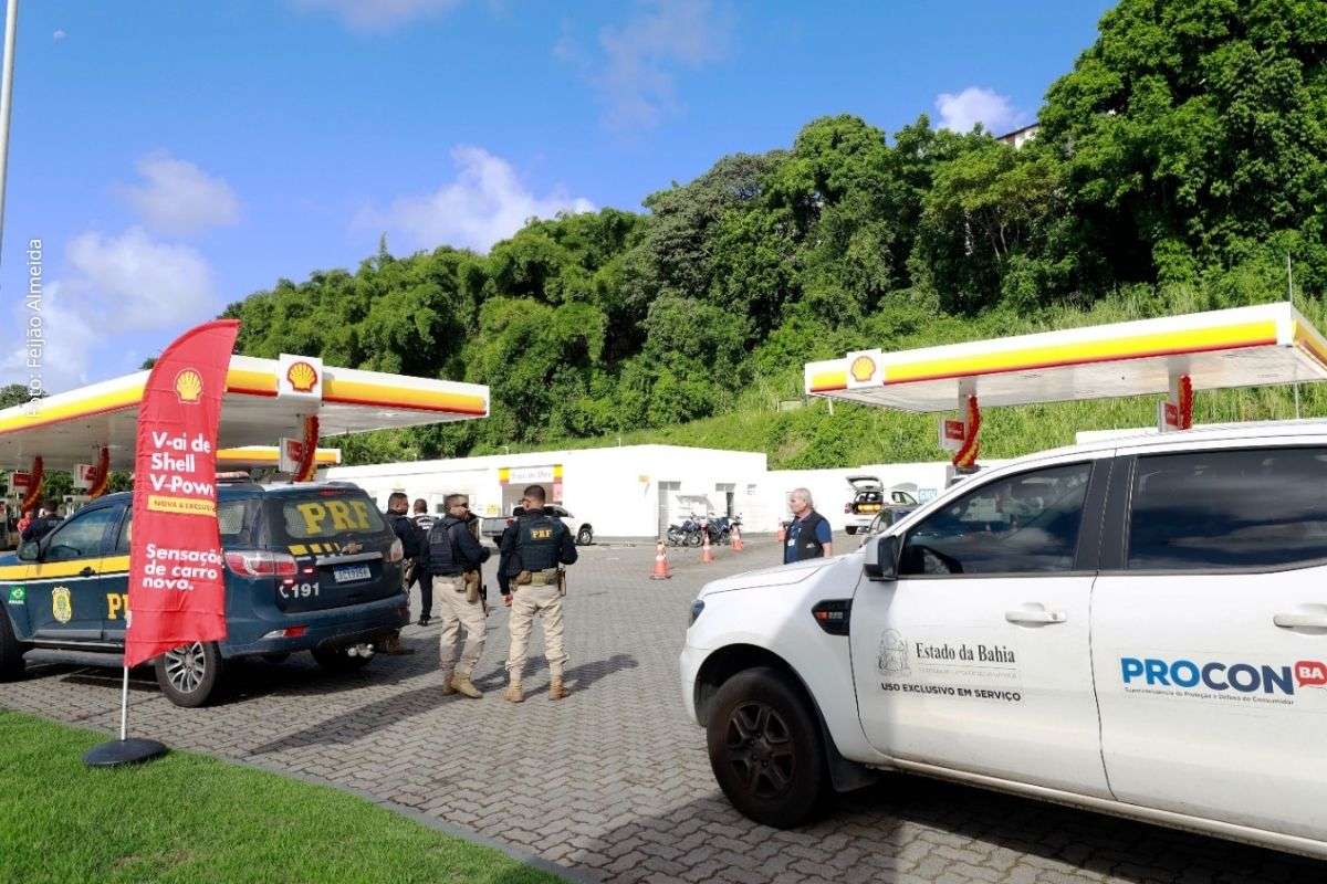 Governador Jerônimo anuncia subsídio ao diesel na Bahia e divide custo com Governo Federal para reduzir preços