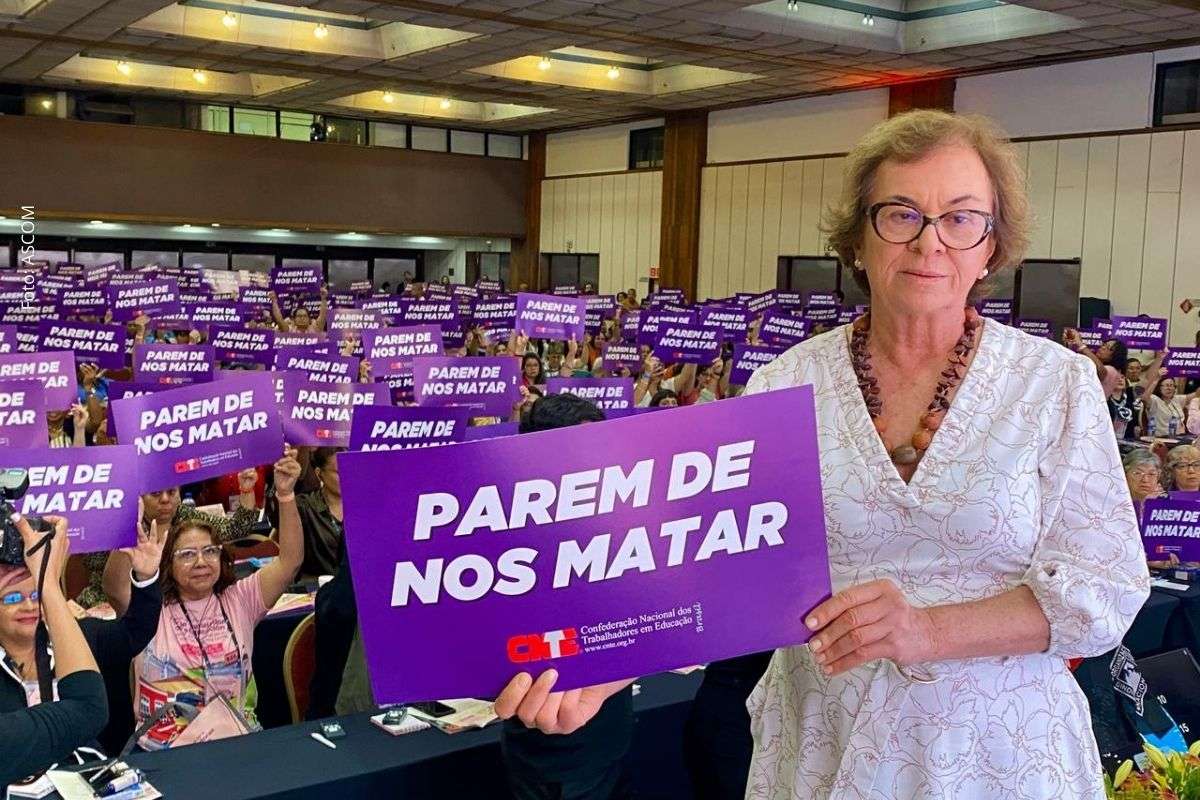 Salvador sedia encontro com trabalhadoras da educação de 11 países para debater democracia, orçamento e direitos das mulheres na América Latina