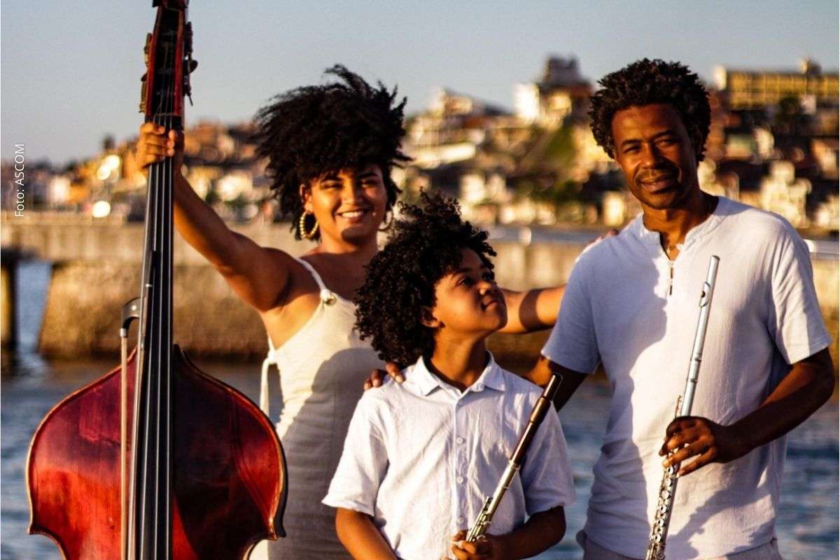 Trio Alcateia se apresenta no Projeto Segundas do Chorinho na Varanda do SESI Rio Vermelho em Salvador