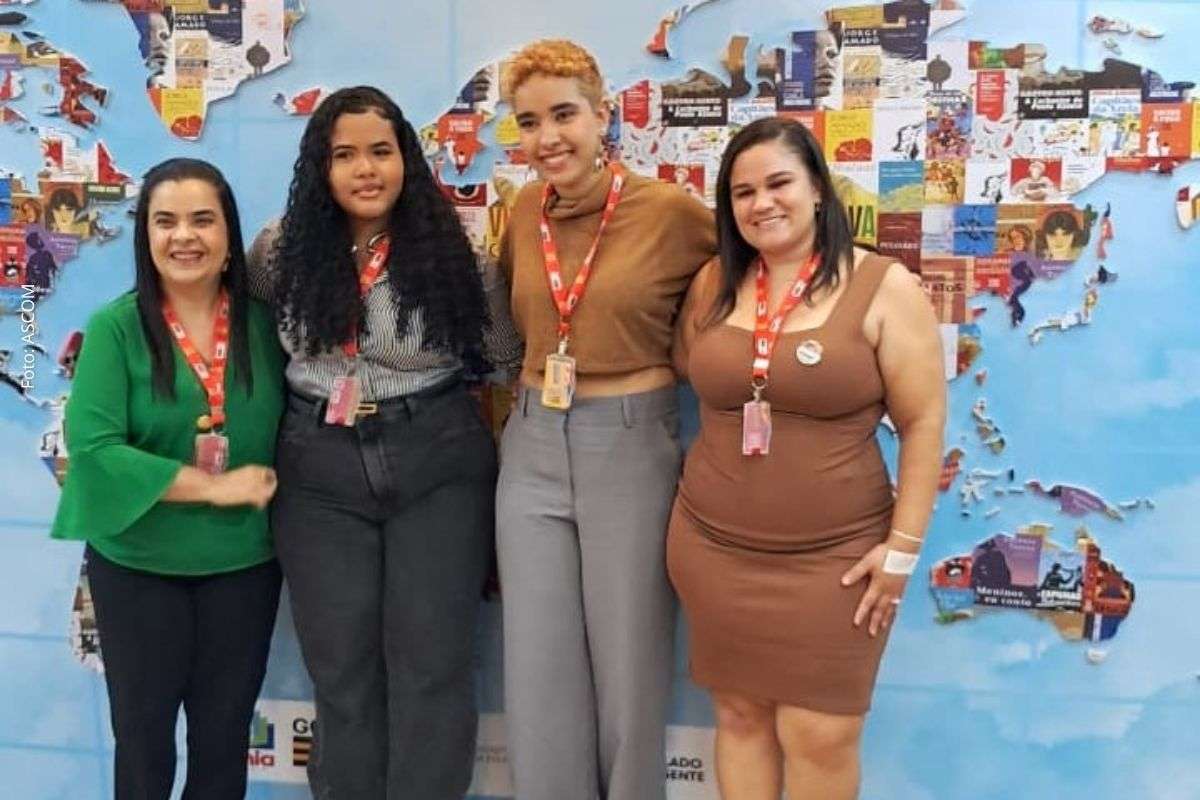 Bienal do Livro Bahia 2026 destaca estudantes e professores da rede estadual com produções literárias e protagonismo educacional