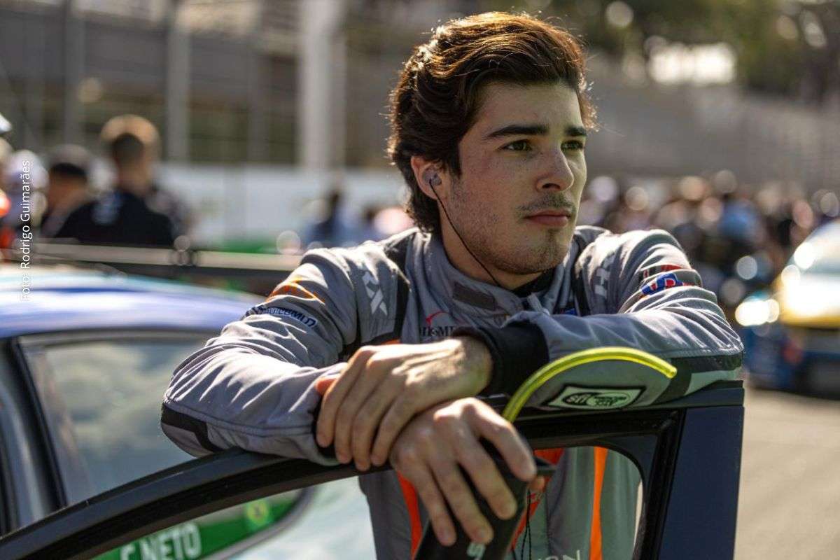 Piloto brasileiro divide carro com Pedro Cardoso, supera lastro e mantém desempenho competitivo no Super Challenge.