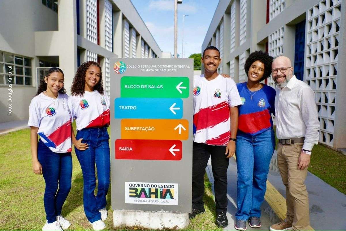 Governador Jerônimo inaugura nova escola em tempo integral em Mata de São João com investimento de R$ 42 milhões