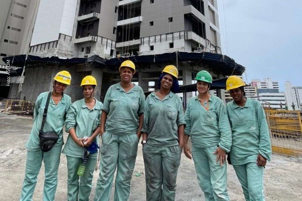 Programa Mulheres na Obra amplia presença feminina na construção civil e capacita mais de 100 profissionais no Brasil