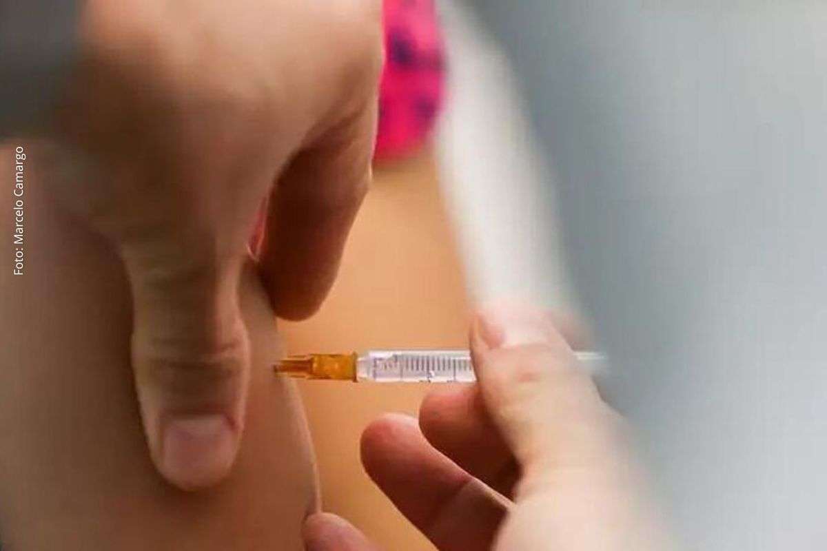Campanhas em instituições de ensino ampliam cobertura vacinal e fortalecem prevenção de doenças.