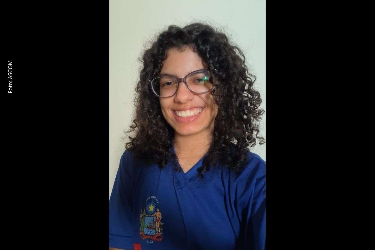 Aluna do 2º ano do Colégio Estadual José Palles Sobrinho venceu a categoria Nível 3 da OBLI após prova nacional realizada em maio.