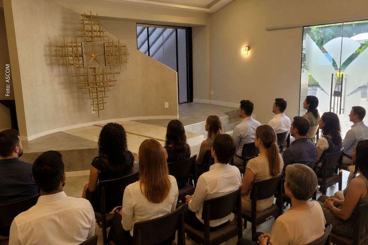 Missa de Dia das Mães em Salvador propõe acolhimento ao luto e homenageia mães no Jardim da Saudade