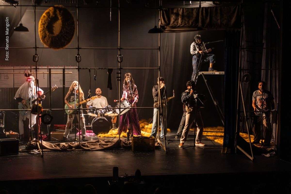 Montagem dos grupos Clowns de Shakespeare e Magiluth será apresentada de 18 de junho a 06 de julho em Salvador, com recursos de acessibilidade e programação de diálogo com o público.