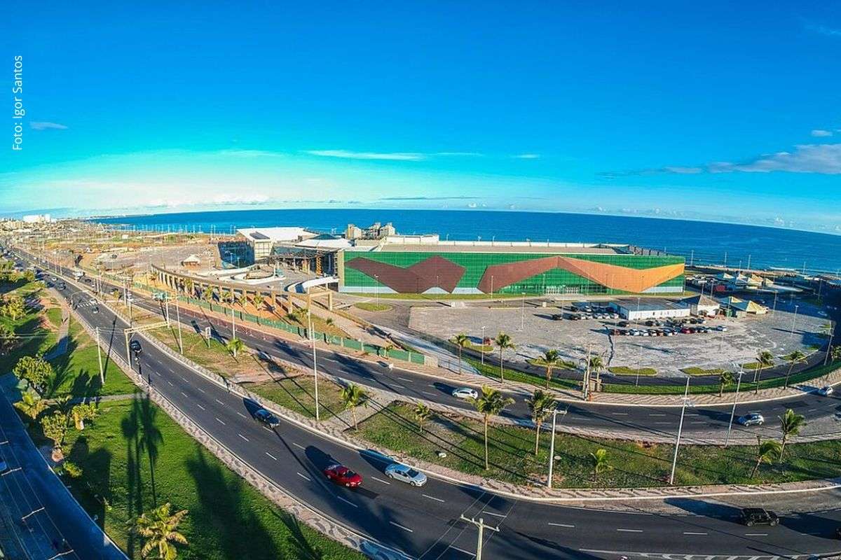 Programação reúne congressos nacionais e internacionais, amplia o fluxo de visitantes e movimenta setores como hotelaria, alimentação, transporte e comércio.