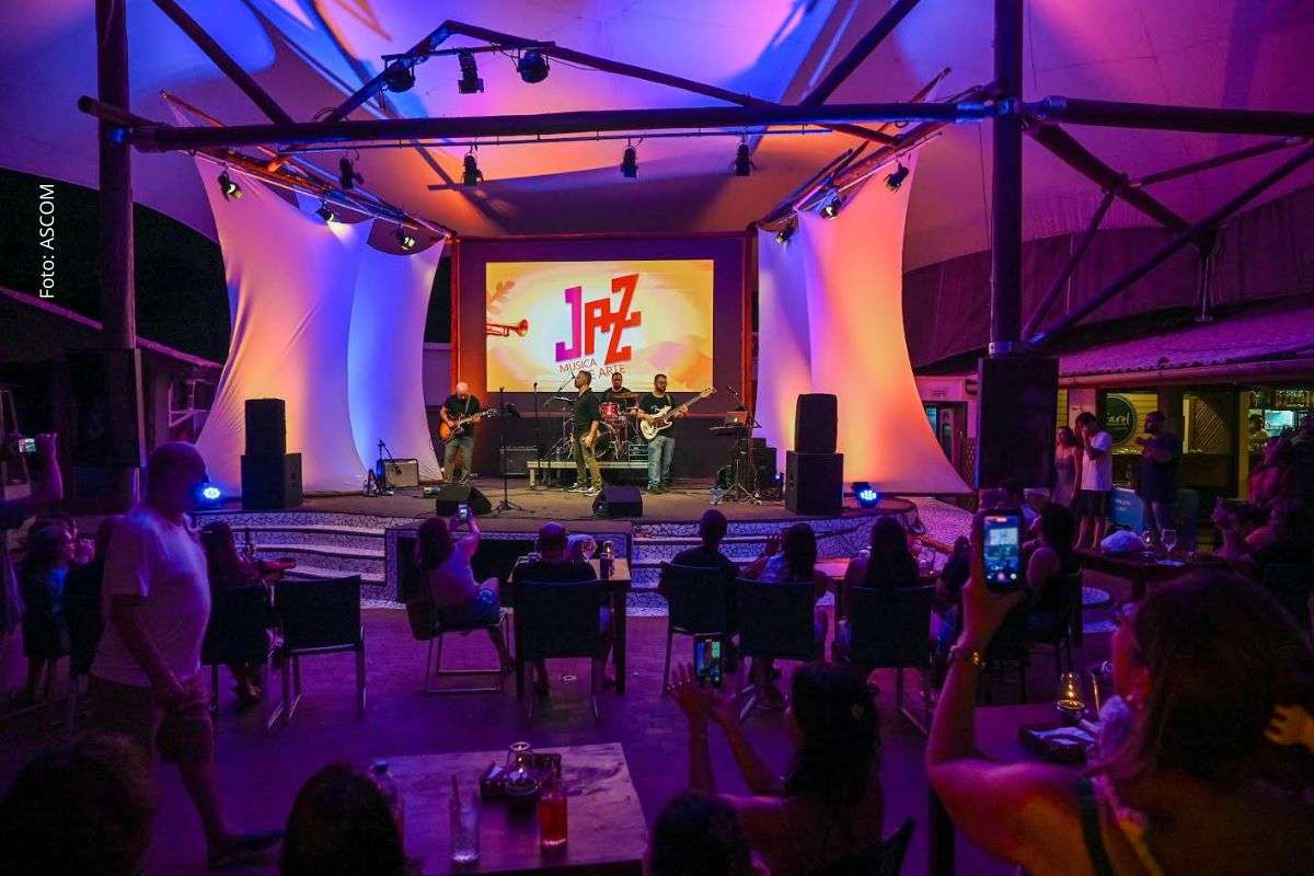 Festival de Jazz em Praia do Forte é adiado por causa da Copa do Mundo de 2026 e confirma nova programação para outubro