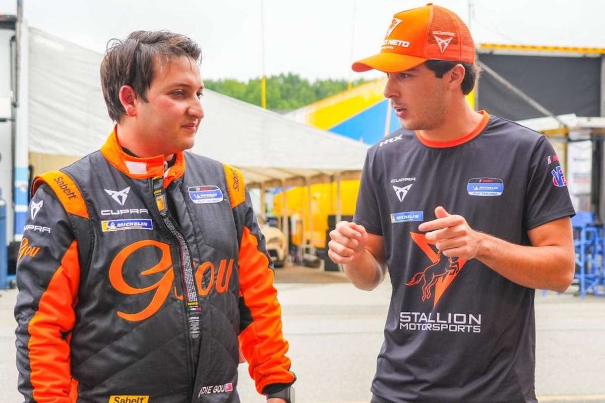 Celso Neto e Eddie Gou abandonaram a 8ª etapa da IMSA Michelin Pilot Challenge, no Virginia International Raceway, após problemas mecânicos no Cupra Leon VZ #77 da Stallion Motorsports. A dupla chegou à sexta posição durante a prova, mas não completou a corrida. O brasileiro volta à pista entre 18 e 20 de setembro, no Indianapolis Motor Speedway, pela penúltima etapa da temporada de 2026.