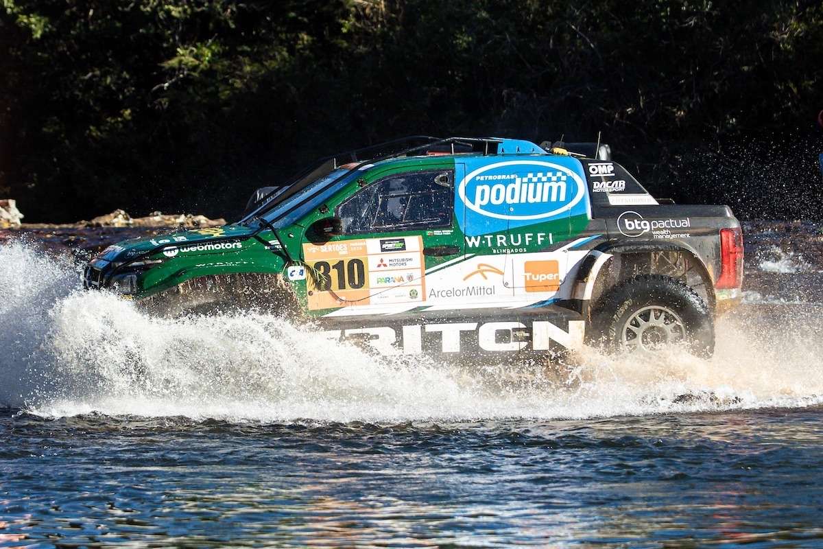 Rally dos Sertões 2026 terá Mitsubishi Triton com aço de alta resistência