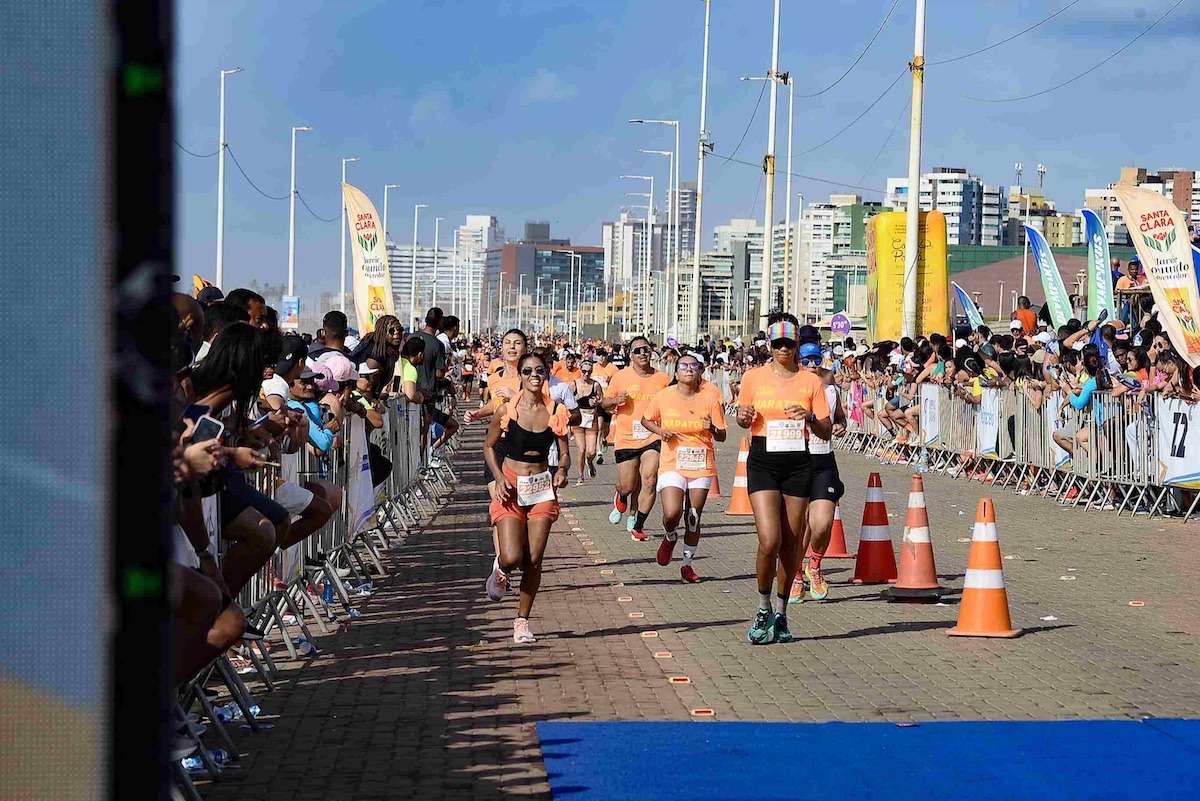 Maratona Salvador reúne caminhada, corridas de 5 km a 42 km e desafios na Orla