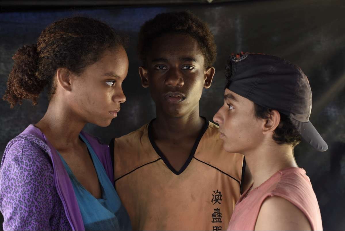 A Casa Preta Espaço de Cultura realiza neste sábado (19/09/2026) a segunda edição de “Nos 4 Cantos da Casa”, com 12 horas de programação em Salvador. O evento reúne música, cinema, teatro, culinária, performances e artes visuais. Participam Shalom da Viola, Duca, Sandra Simões, Cia Tarot e GIA. A iniciativa integra o projeto Elos e Elãs, contemplado pelo Programa Funarte de Apoio a Ações Continuadas 2025.