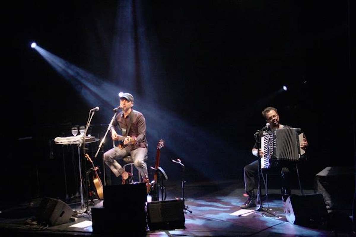 Zeca Baleiro apresenta “Piano & Voz” na CAIXA Cultural Salvador entre 29 de outubro e 1º de novembro DE 2026